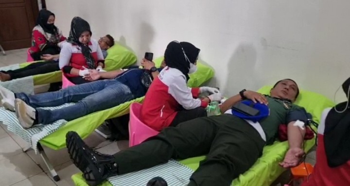 Samsat Prabumulih Gelar Donor Darah Berhadiah Pemutihan Pajak hingga Voucher Umroh