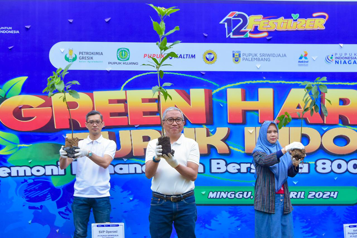 Pusri Palembang Wujudkan Green Harmony, Tanam 1.250 Pohon