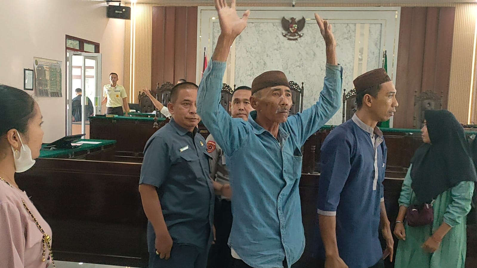 Dua Terdakwa Kasus Pembunuhan di Jejawi OKI Divonis Hakim 15 Tahun, Keluarga Protes