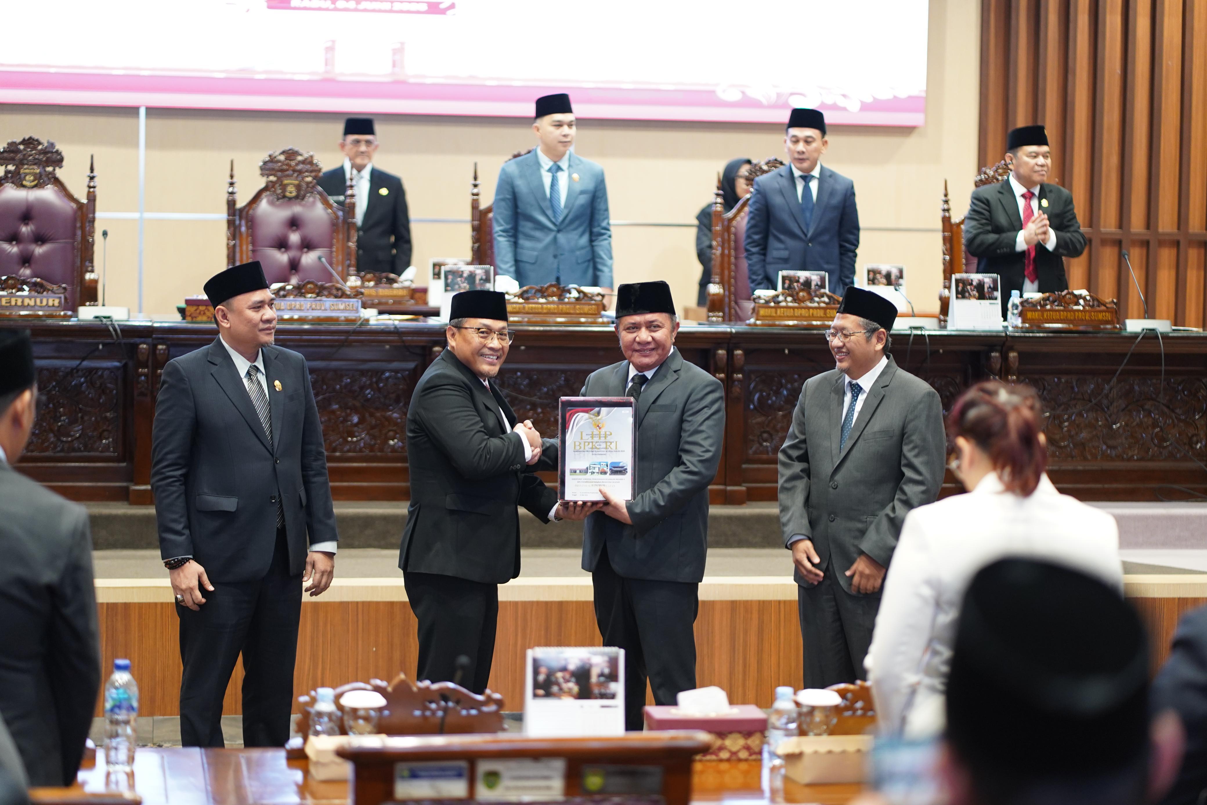 DPRD Sumsel Gelar Rapat Paripurna XIV Penyerahan LHP Keuangan Provinsi Sumsel