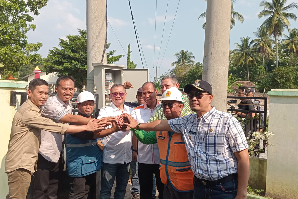 Terangi Martapura, Pjs Bupati OKU Timur Normalisasikan Ratusan Lampu Jalan