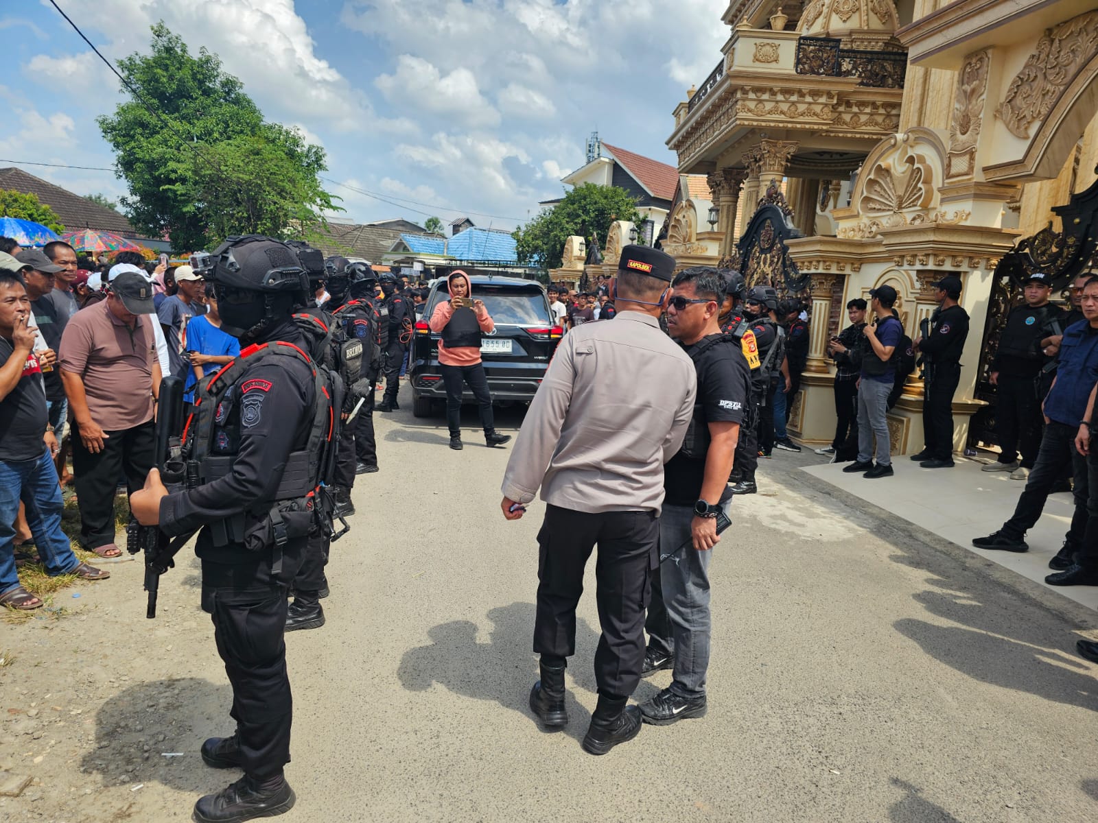 Rumah Mewah yang Digeledah BNN Pusat di Tulung Selapan OKI Hasil Pengembangan Kasus Narkoba 