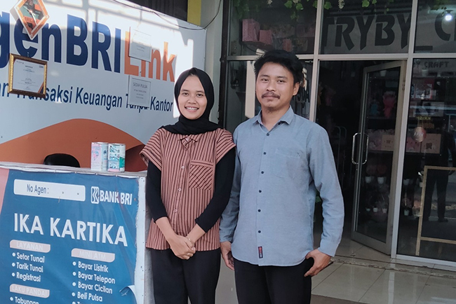 Sukses Jadi AgenBRILink, Ibu Muda Asal Ciamis Angkat Ekonomi Keluarga