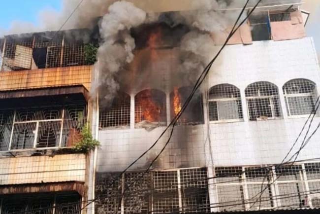 HUT RI, 6 Orang Tewas Akibat Kebakaran Indekos di Jakarta