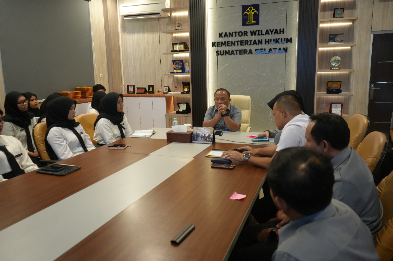 Kakanwil Kemenkum Sumsel Beri Arahan kepada Peserta Program Magang Nasional
