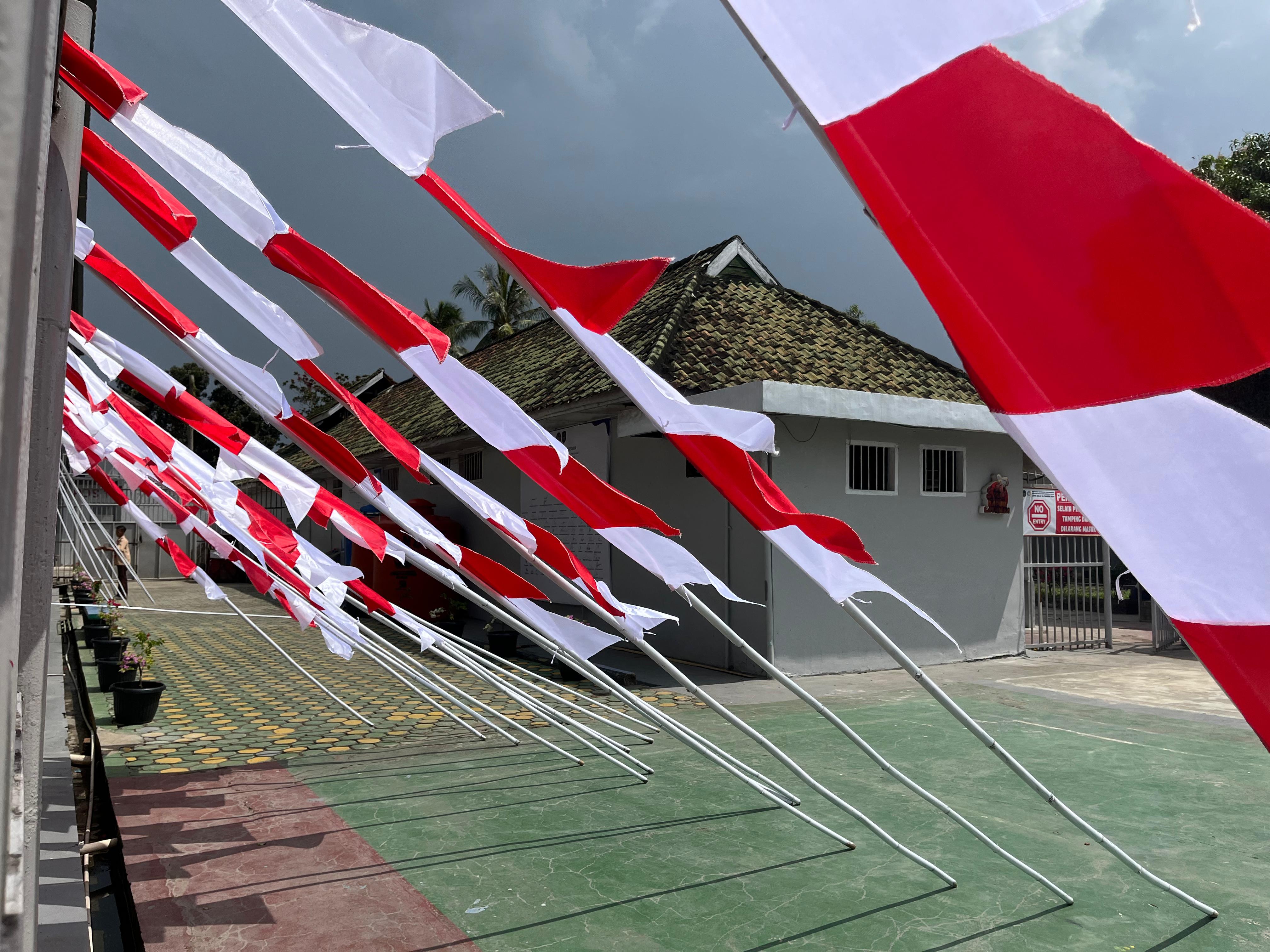 Sambut HUT Kemerdekaan RI ke-80, Lapas Tanjung Raja Ogan Ilir Mulai Pasang Ornamen Serba Merah Putih