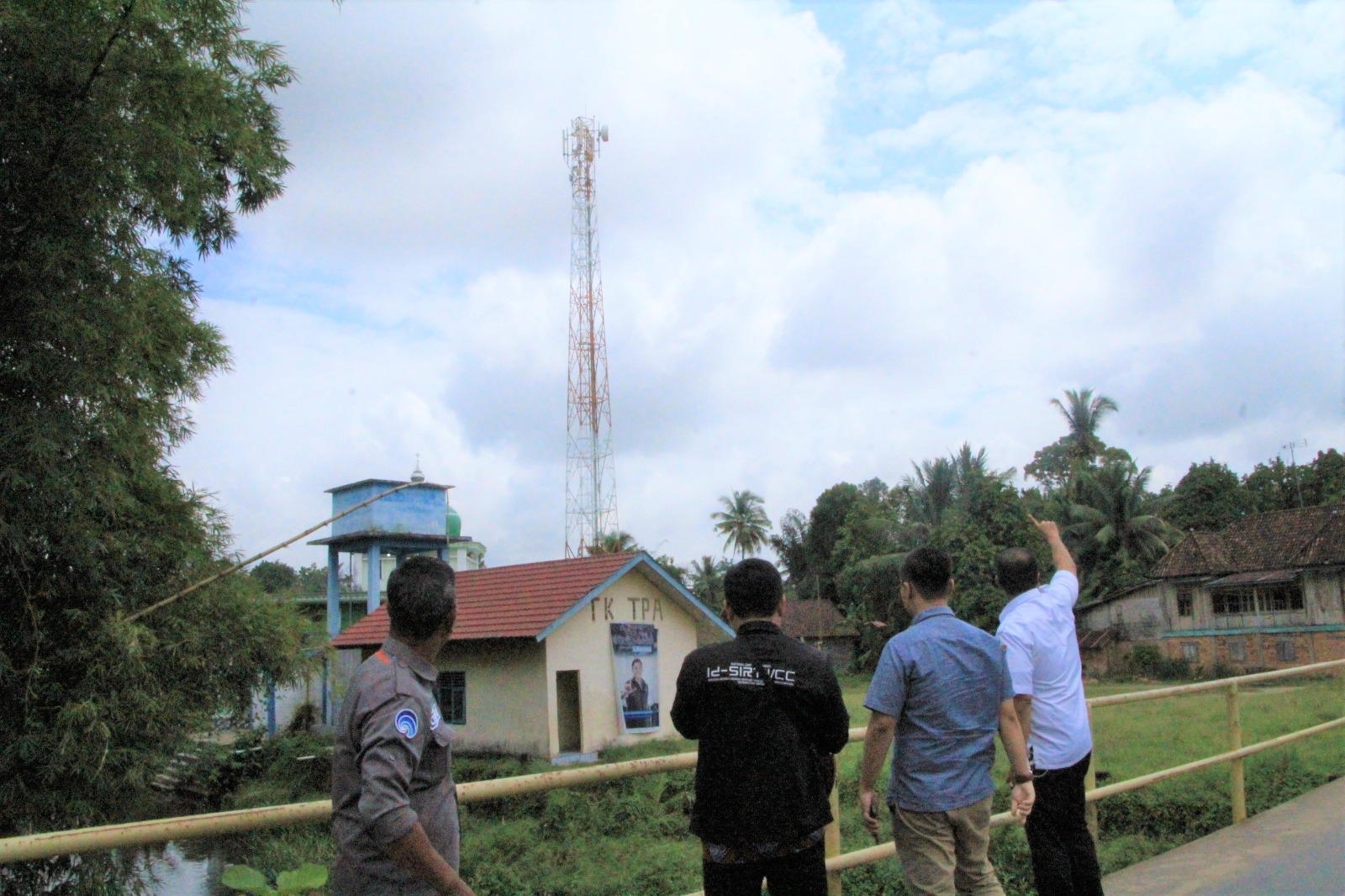 Sinergi Kemenkominfo-Pemkab OKI Atasi Blank Spot Wujudkan Desa Merdeka Sinyal
