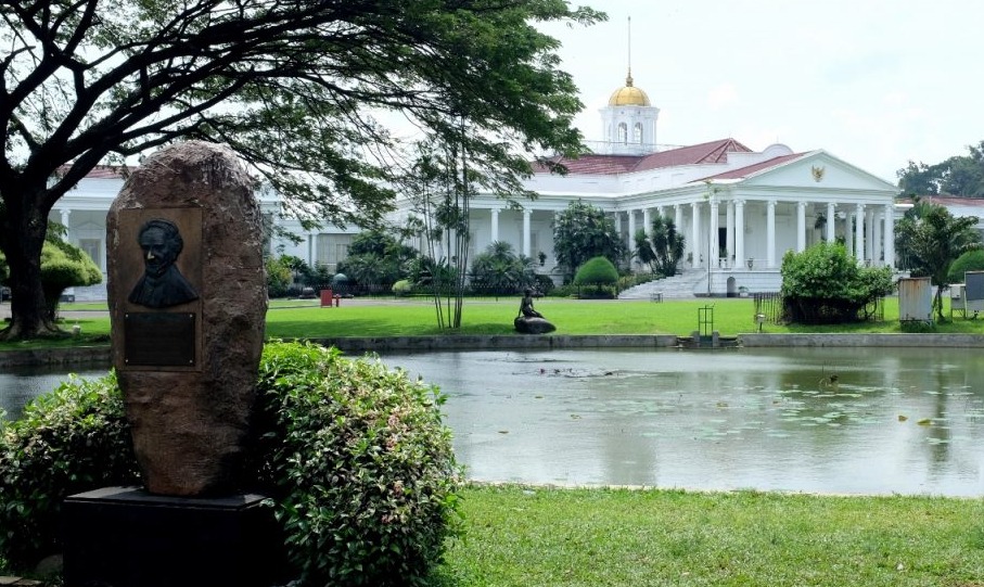 Merinding! Dibalik Kemegahan Istana Merdeka, Ada Makhluk Ghaib Gentayangan, Presiden Jokowi Dibuat Ngungsi