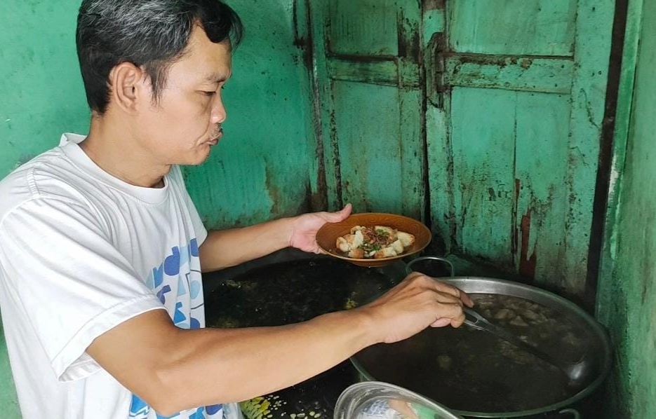 Model Gandum Kuah Daging Mang Aman, Hidden Gems di Palembang