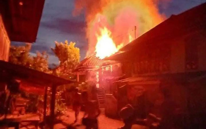 Satu Unit Rumah Panggung Hangus Terbakar