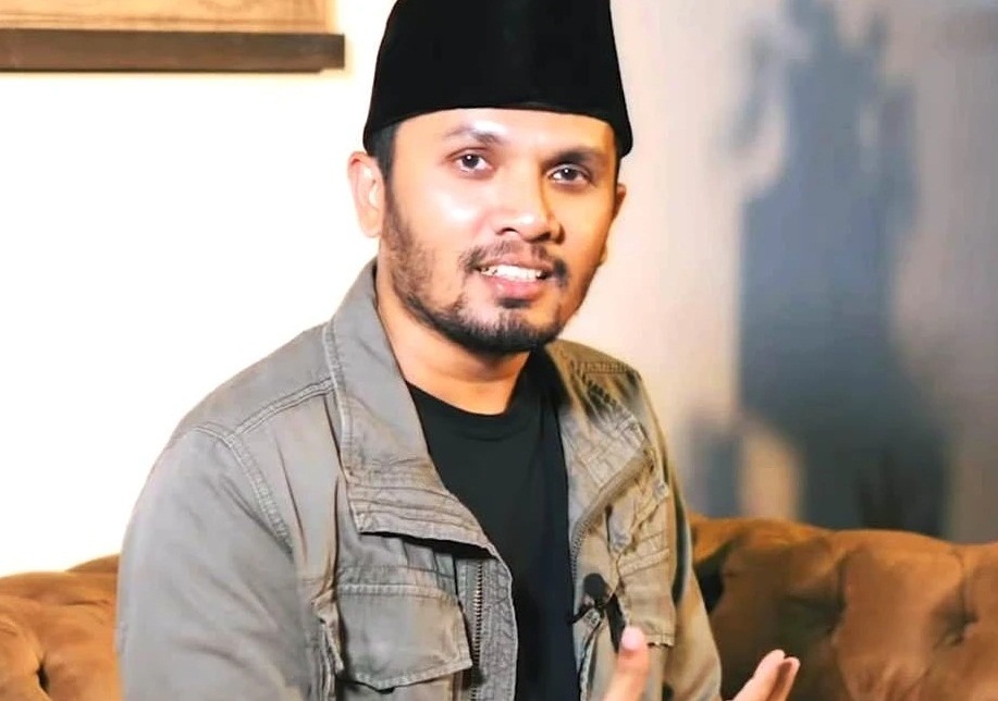 Jomblo Harap Sabar, Jangan Merawat Masa Lalu, Ini Tips Move On dari Ustad Hanan Attaki