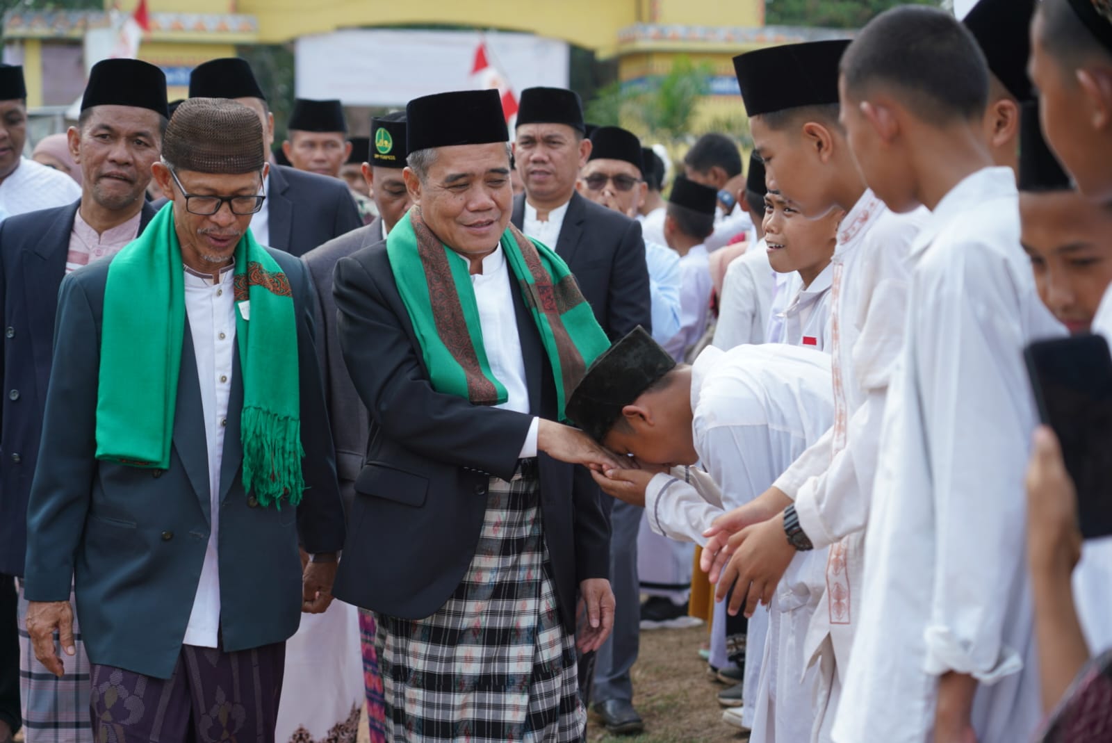 Wabup Hadiri Peringatan Hari Santri se-Kabupaten Ogan Ilir di Ponpes Darul Iman Muara Kuang