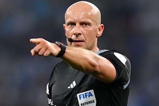 Szymon Marciniak, Wasit asal Polandia Pertama yang Pimpin Laga Final Piala Dunia dan Pernah Kena Kartu Merah 