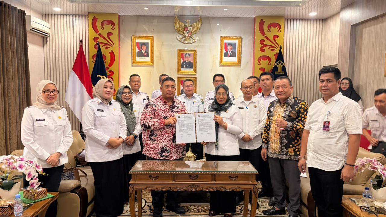 Perkuat Jaring Pengaman Sosial, Kemenkum Sumsel Harmonisasikan 3 Raperbup Muara Enim