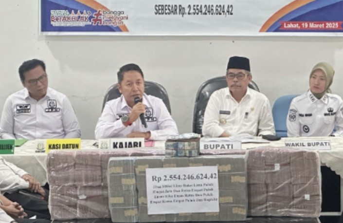 Kejari Lahat Sukses Pulihkan Keuangan Daerah Rp2,5 Miliar dari Temuan BPK dan APIP