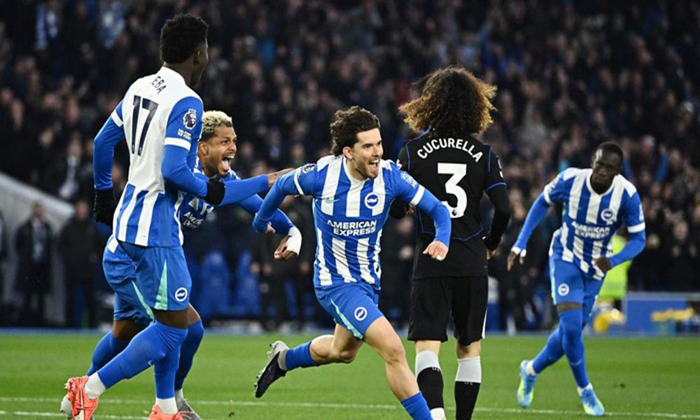 Liga Inggris - Si Burung Camar Patuk Singa Biru 3-0