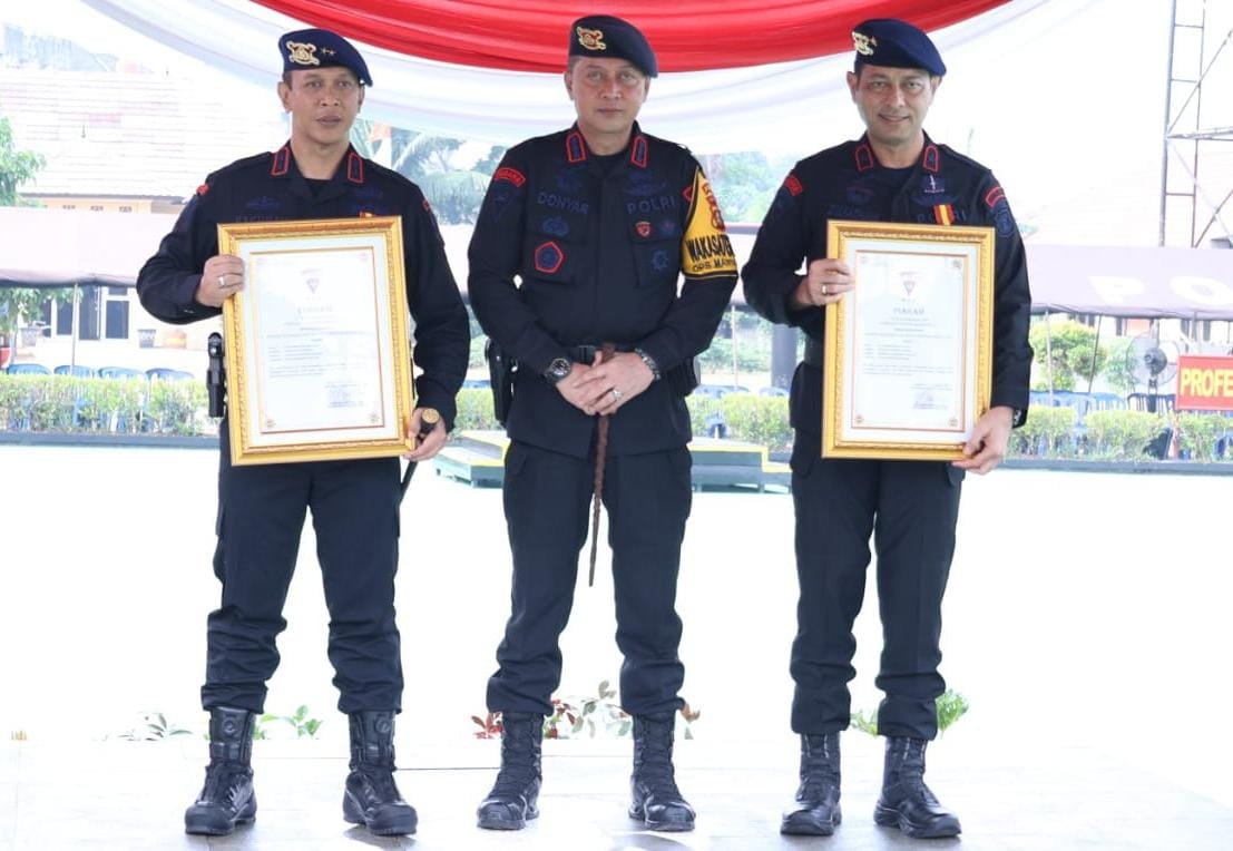 Kapolda dan Wakapolda Sumsel Diangkat Sebagai Warga Kehormatan Pasukan Elit Brimob