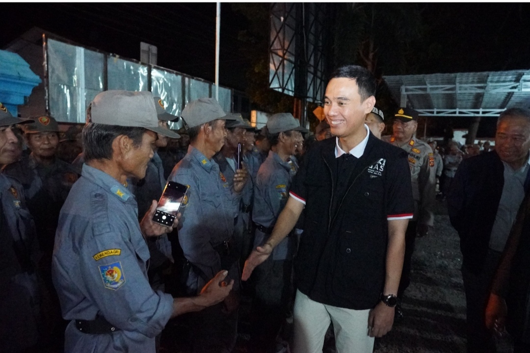 Bersama Jaga Lingkungan, Warga Aktifkan Kembali Siskamling
