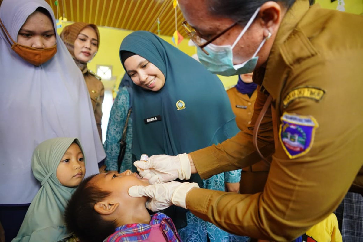 Sukseskan PIN Polio, Ketua TP PKK OKU Timur dr Sheila Himbau Masyarakat Akan Pentingnya Imunisasi Polio