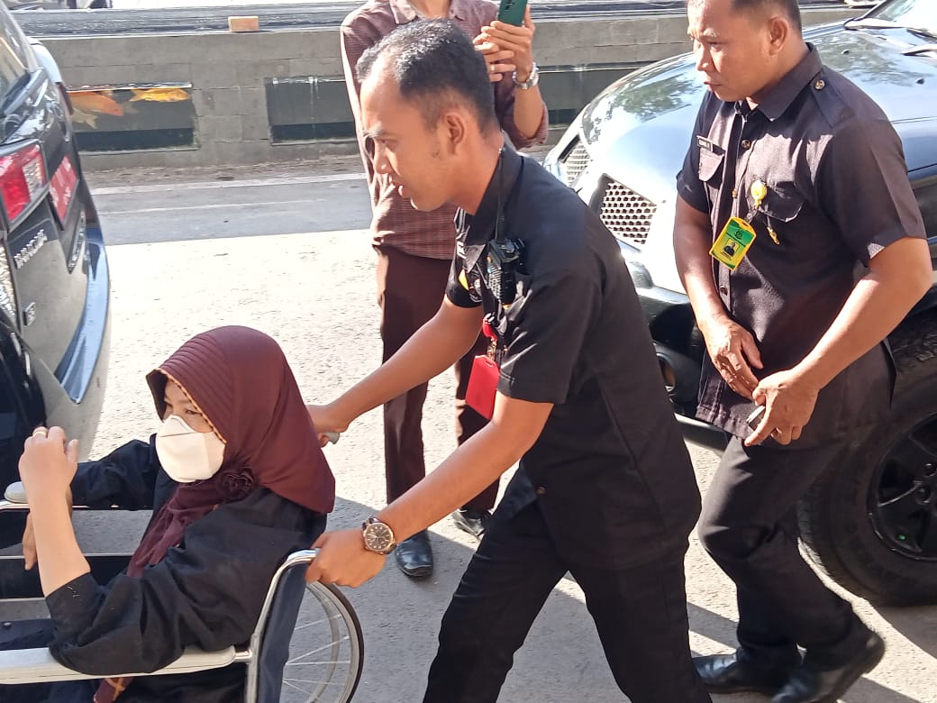 Kejaksaan Tangkap Kabid Dinsos Prabumulih di Palembang Usai Ditracking, Dokter Nyatakan Sehat