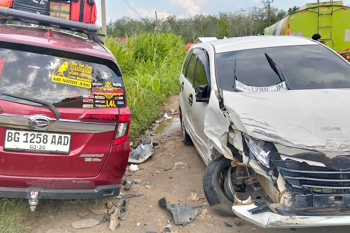 3 Mobil Tabrakan Beruntun Saat Arus Balik Lebaran di Lintas Belimbing Jaya, Ternyata Ulah Sopir Avanza 