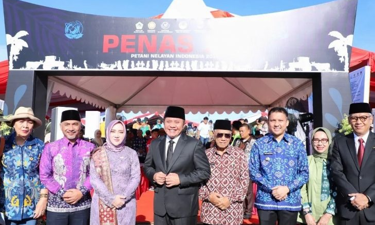 Bupati Ogan Ilir dan Gubernur Sumsel Hadiri Pembukaan PENAS XVI 2023 di Padang