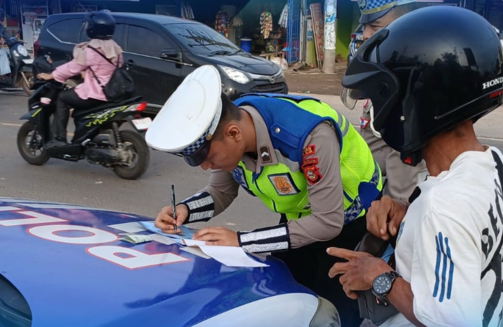 Pengendara Tak Gunakan Helm, Dominasi Pelanggaran pada Operasi Keselamatan Musi 2025 Satlantas Polres OI