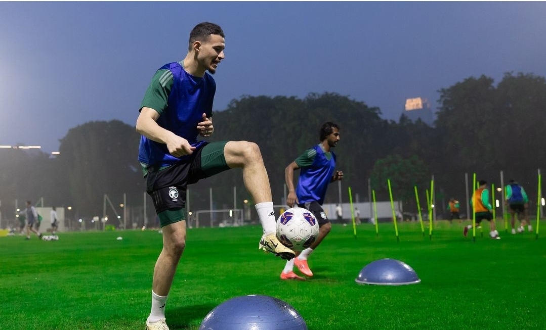 Hujan Petir Warnai Latihan Perdana Arab Saudi, Kondisi Terkini Jelang Lawan Timnas Indonesia