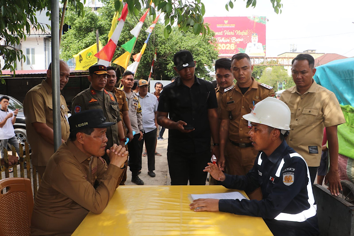 Bupati Muara Enim Minta KAI Cari Solusi Atasi Banjir