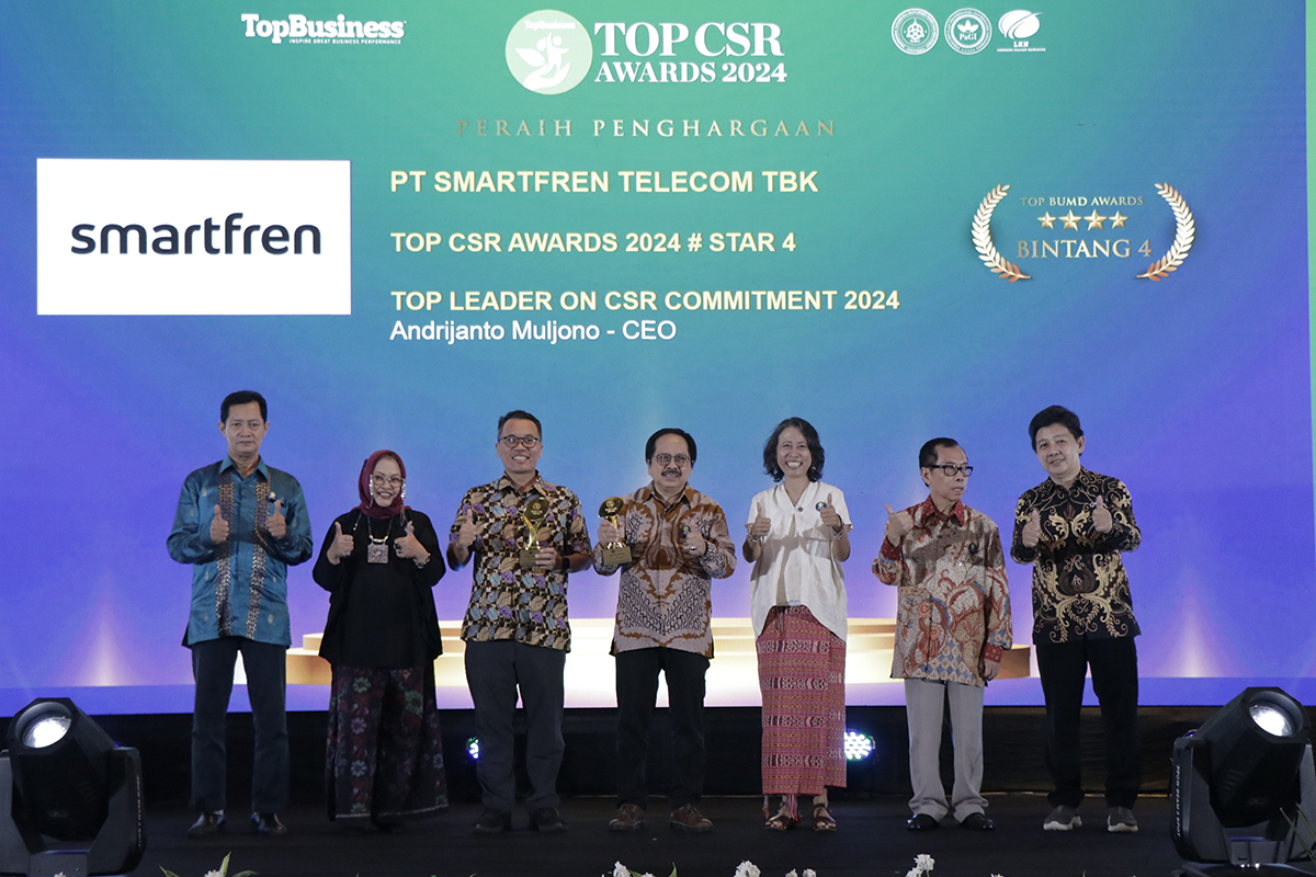 Smartfren Raih TOP CSR Awards 2024 Berkat Pemberdayaan Digital Komunitas
