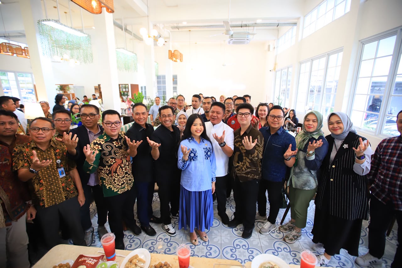 OJK & Pemprov Sumsel Perkuat Implementasi Program 100.000 Sultan Muda melalui Peresmian Outlet UMKM 