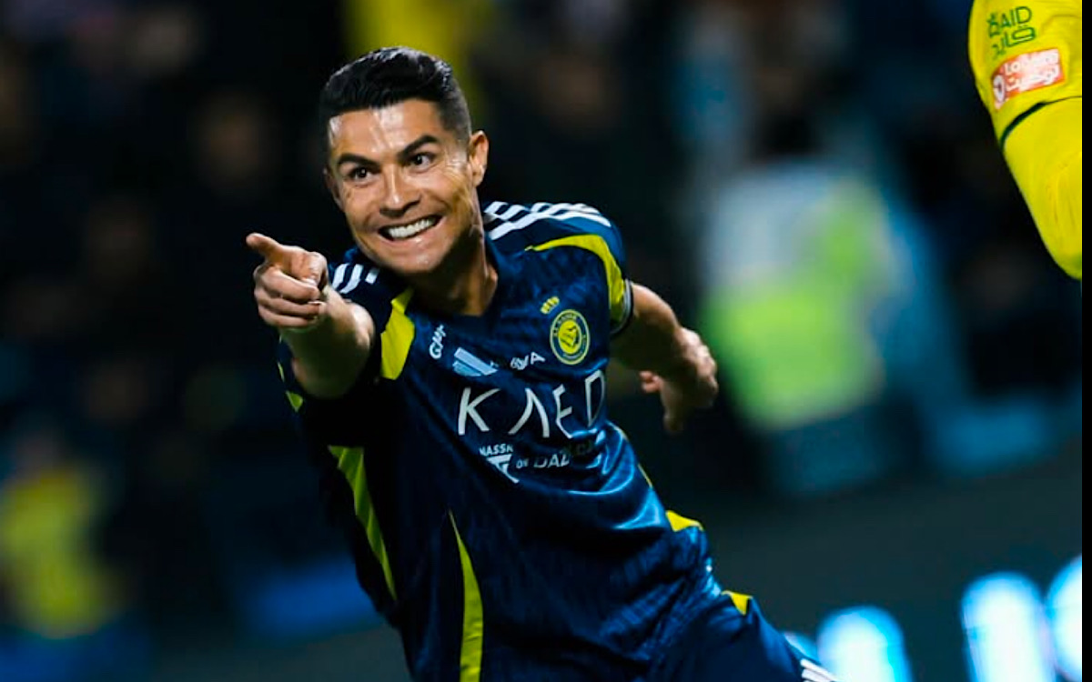 Ronaldo ‘Nggak Ada Obat’ Cetak 2 Gol Lagi Bantu Al Nassr Menang vs Al Khaleej Plus Mendekati Rekor 1000 Gol