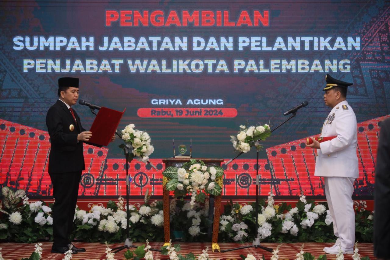 Pj Gubernur Agus Fatoni Lantik Pj Walikota Palembang Ucok Abdul Rauf Damenta Gantikan Ratu Dewa