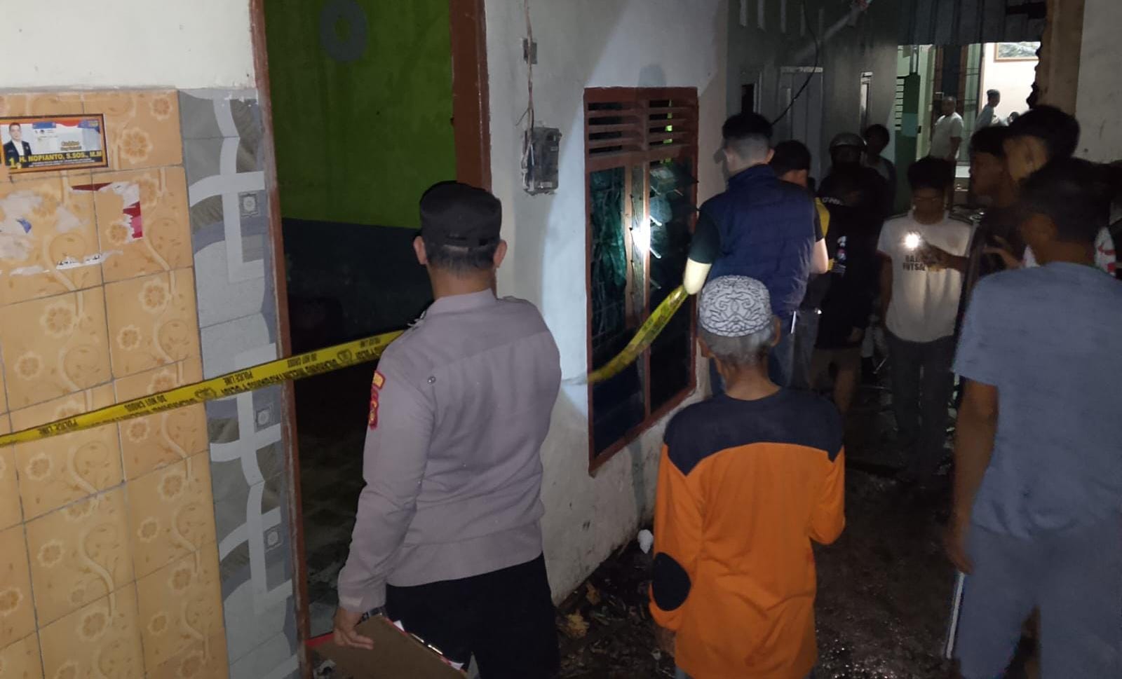 Kebakaran Bangunan 2 Lantai Sempat Terdengar Suara Ledakan, Pasutri di Palembang Tewas Dalam Kamar