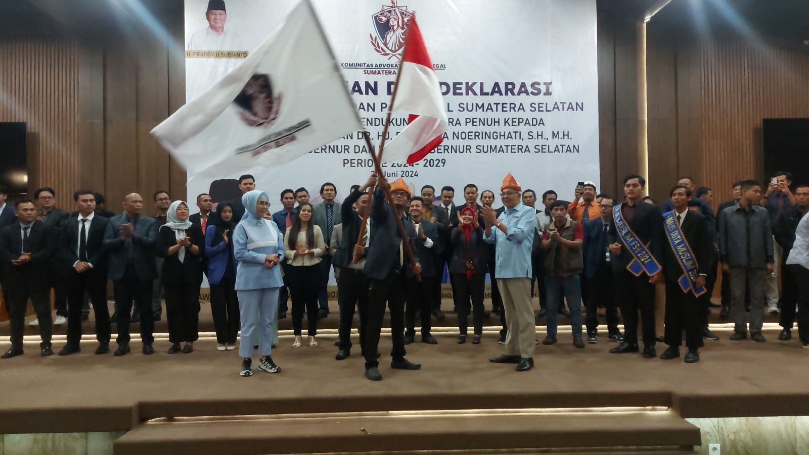 Barisan Pendukung Bertambah, Ratusan Advokat Muda dan Paralegal Sumsel Deklarasi Dukung MataHati