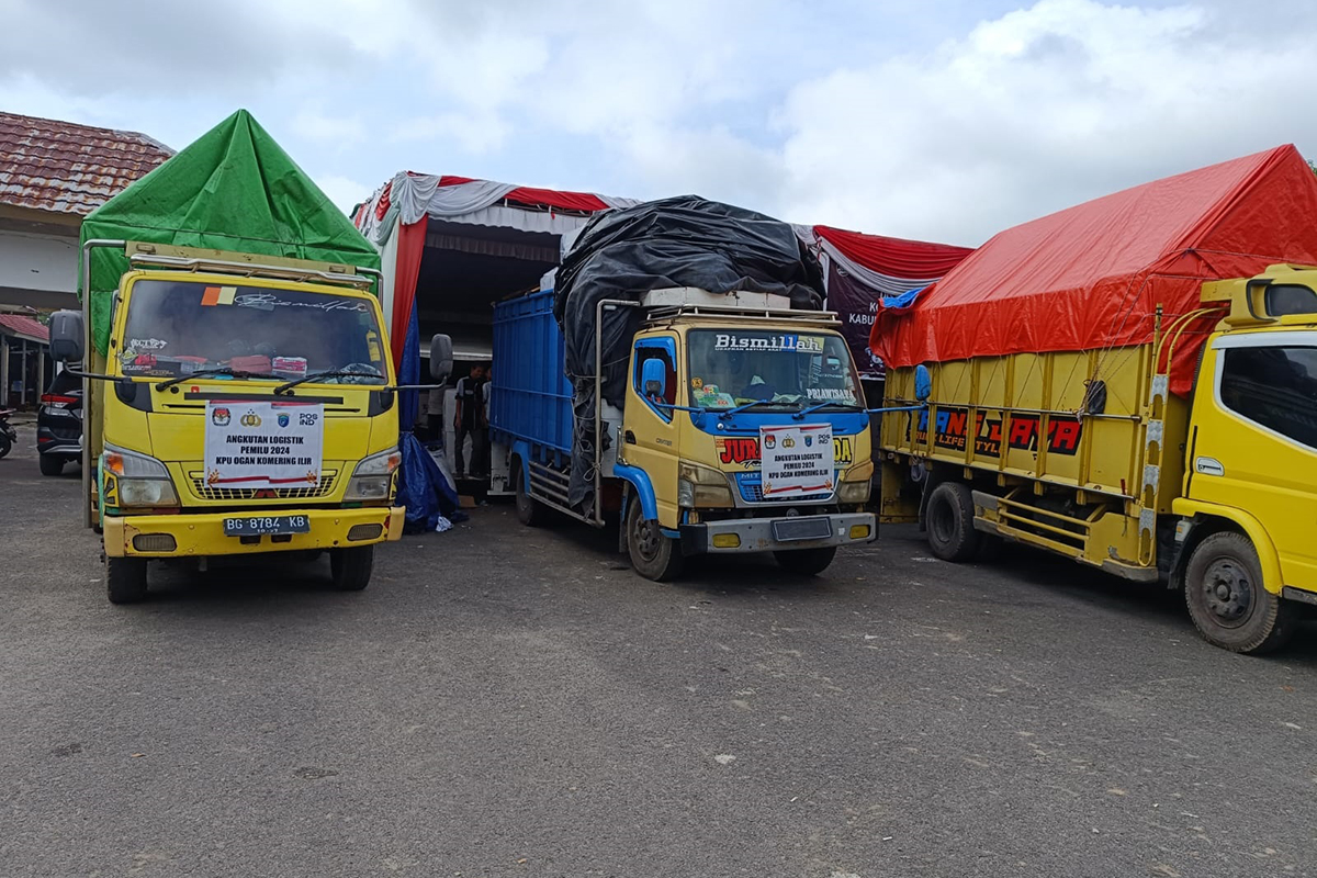 Detik-Detik Menuju Pemilu, Logistik Kayuagung Didistribusikan dengan Pengamanan Super Ketat