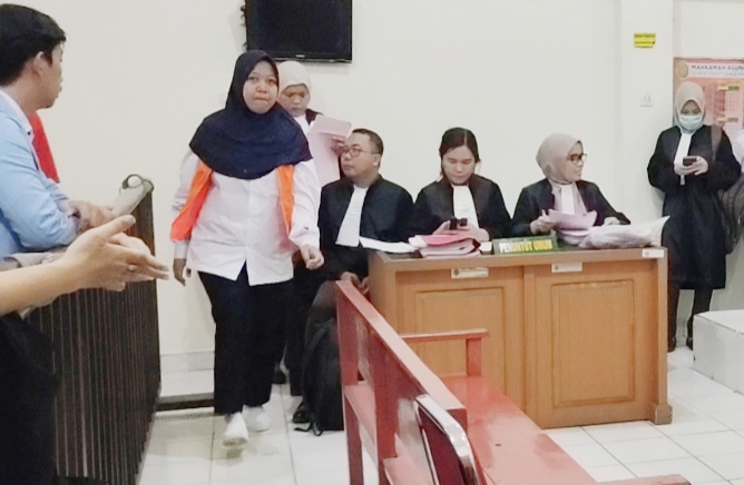 Eksepsi Ditolak Hakim, Harapan Bebas dari Dakwaan Jaksa Oleh Bidan Agustina Kasus Malapraktik Pupus