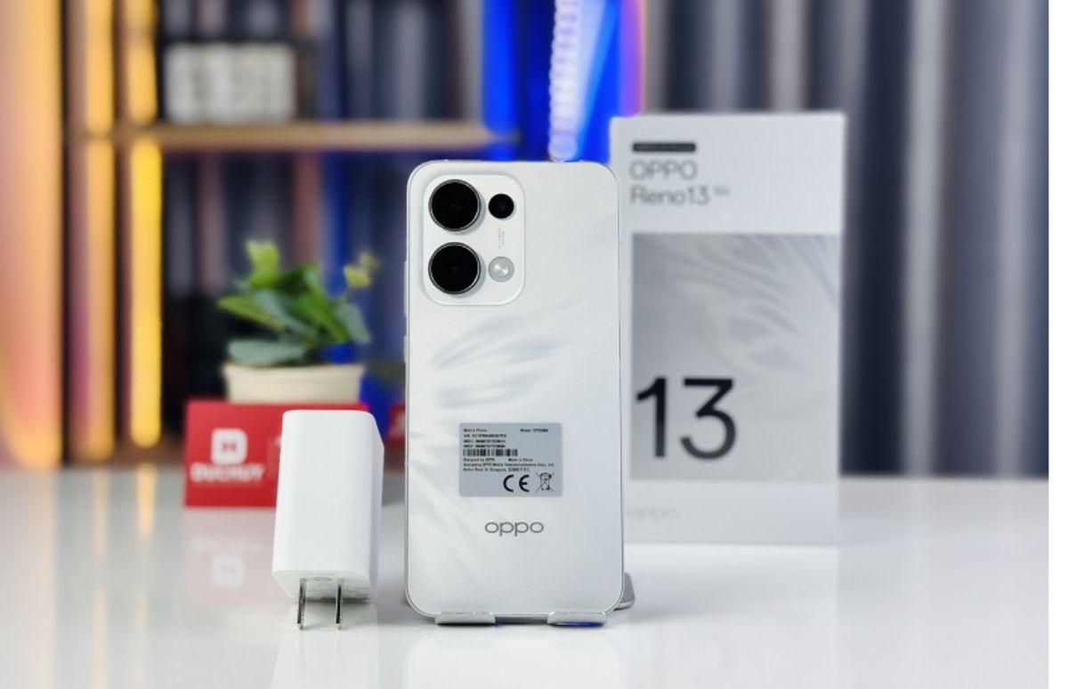 Oppo Reno 13 5G Usung Sensor Sony LYT-600 dan AI Live Photo: Siap Saingi Flagship di Kelas Menengah!