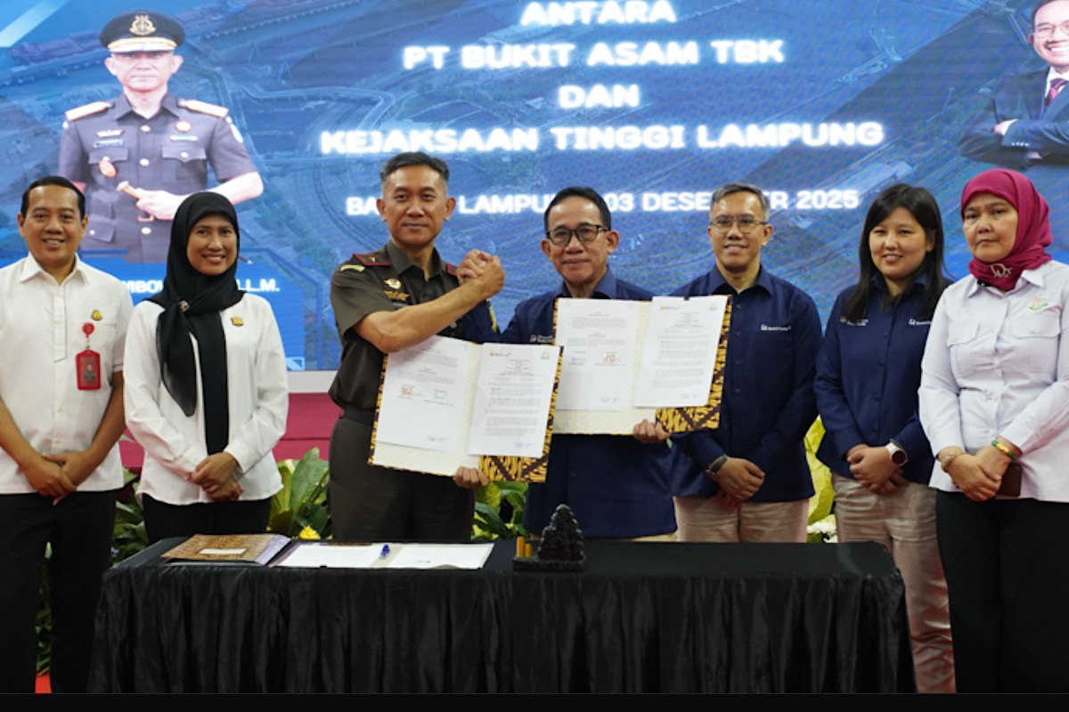 Wujudkan Proyek Strategis Sesuai GCG, PTBA dan Kejati Lampung Tandatangani PKS Bantuan Hukum dan TJSL