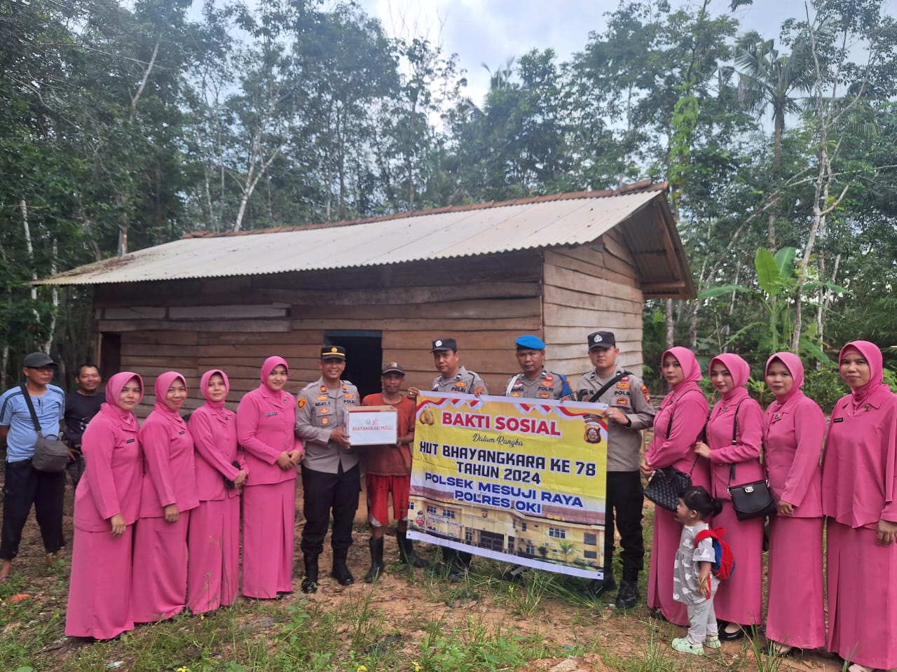 Polsek Mesuji Raya dan Pangkalan Lampam Gelar Bhayangkari Peduli, Ini Wujudnya