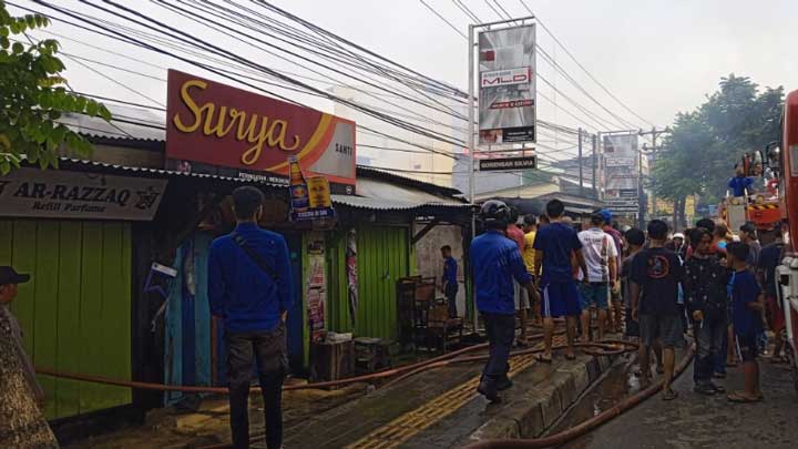 Warung Gorengan Terbakar, Rumah Jadi Korban