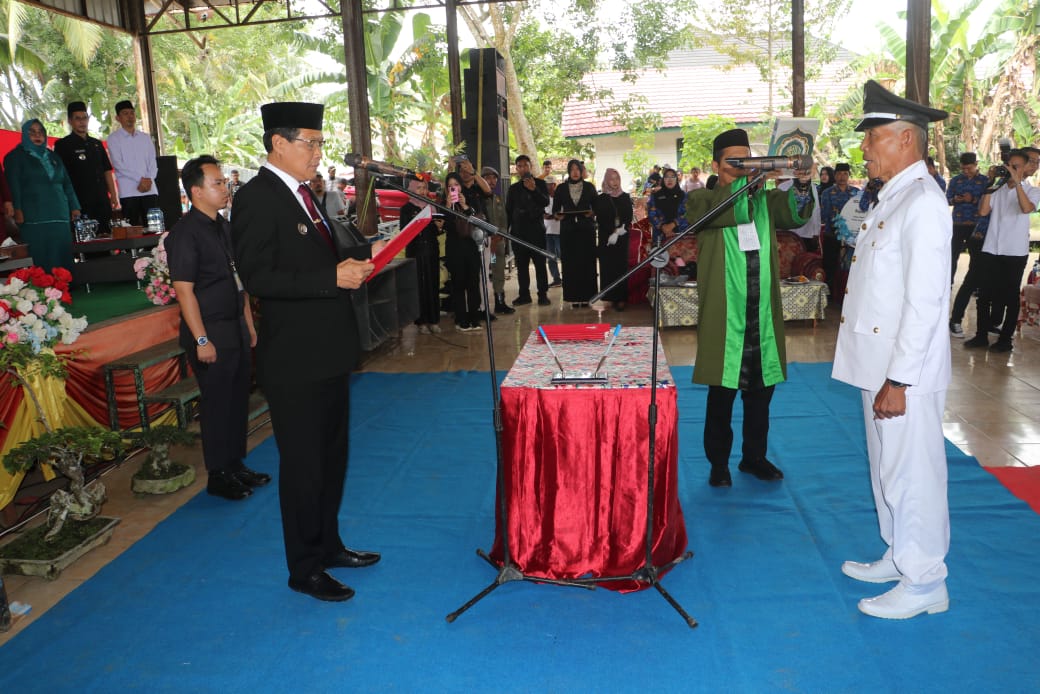 Lantik Kades PAW, Bupati Edison Tekankan Peningkatan Pelayanan Publik