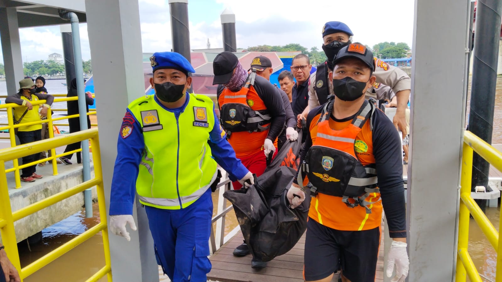  Hari Kedua Pencarian, Tim SAR Gabungan Temukan ABK Kapal Jukung yang Terbakar dan Meledak di Sungai Musi