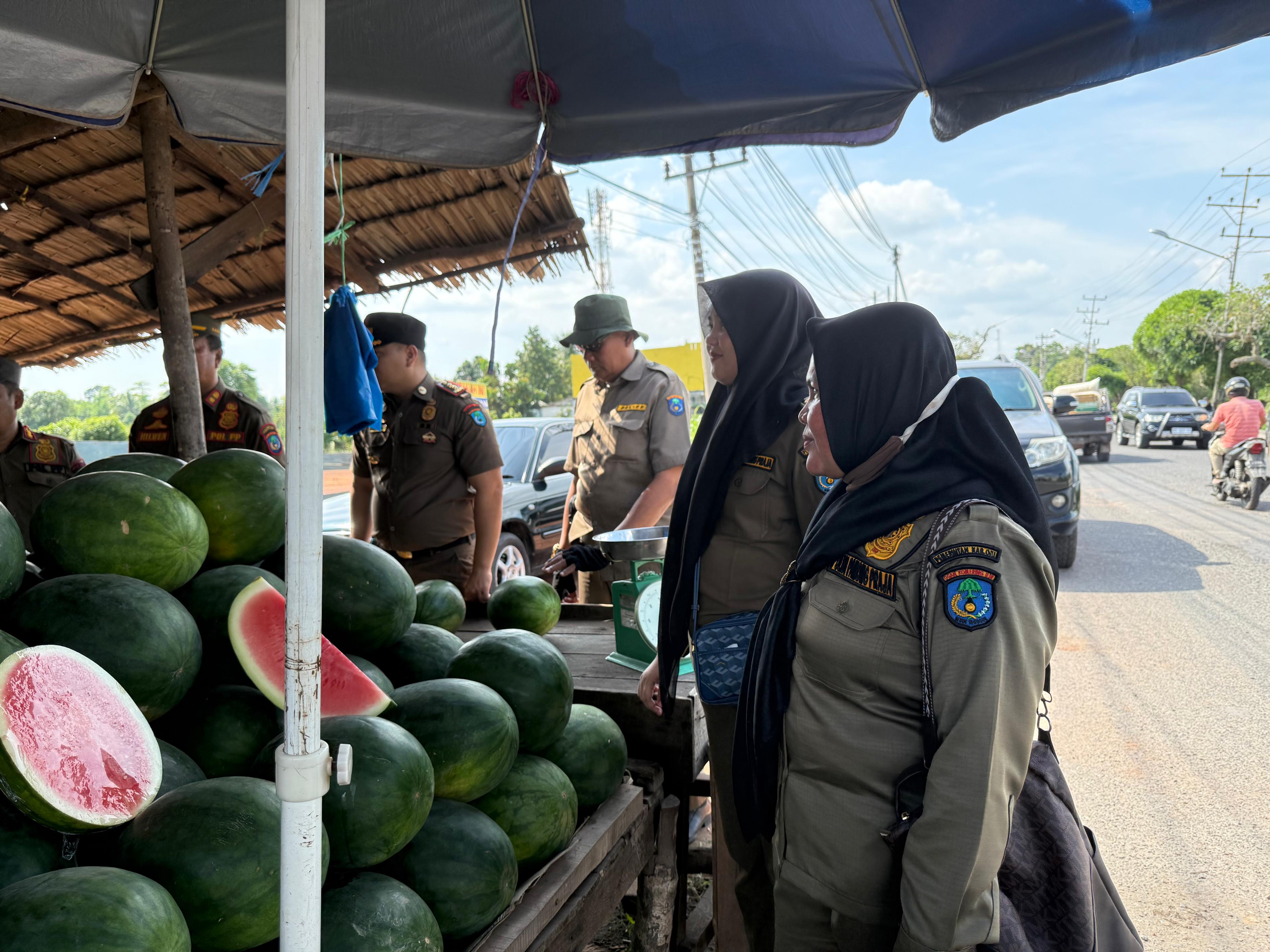 PKL di Jalan Muchtar Saleh Kayuagung Dihimbau Jangan Berjualan di Trotoar, Ini Alasannya
