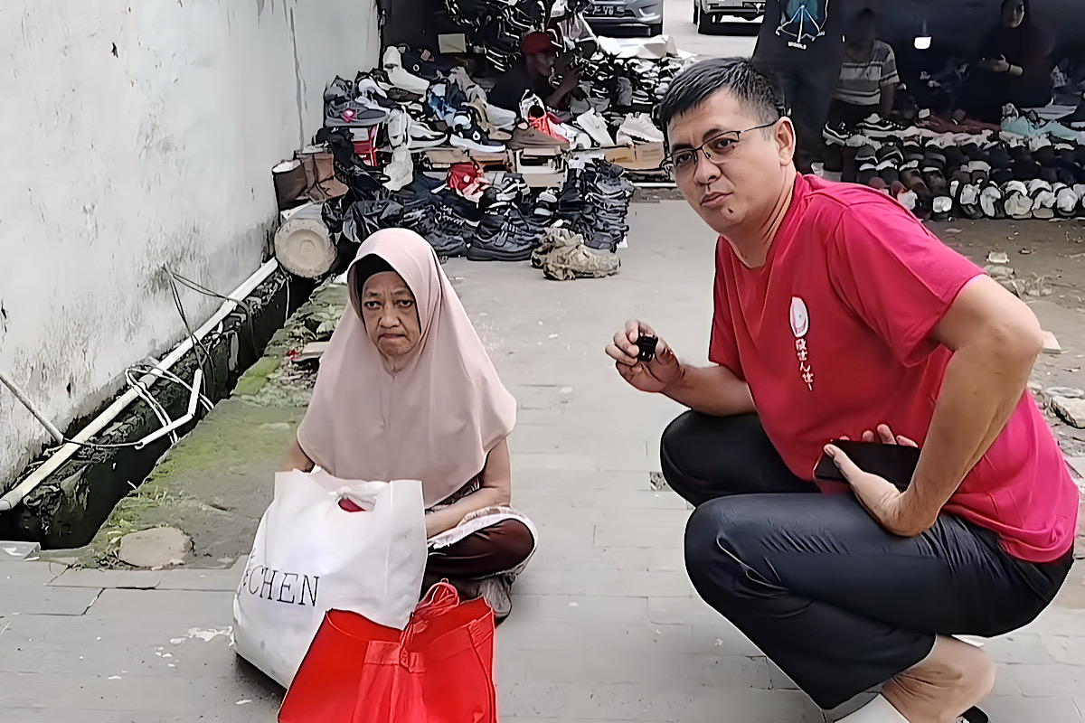 Masayu Ditelantarkan Anak di Bawah Jembatan Ampera, Untung Ada Pak Agus