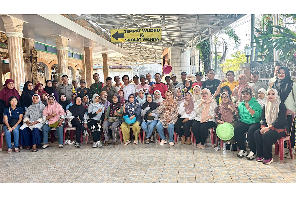 Kompak, Warga Jalan DI Panjaitan Plaju Ilir Kembali Gelar Bersih-bersih Kampung