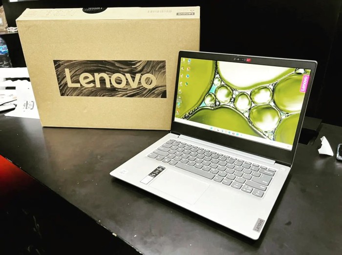 Lenovo IdeaPad Slim 3 25ID, Notebook Mainstream dengan Casing Tipis dan Ringan Bertenaga Ryzen 5 4500U