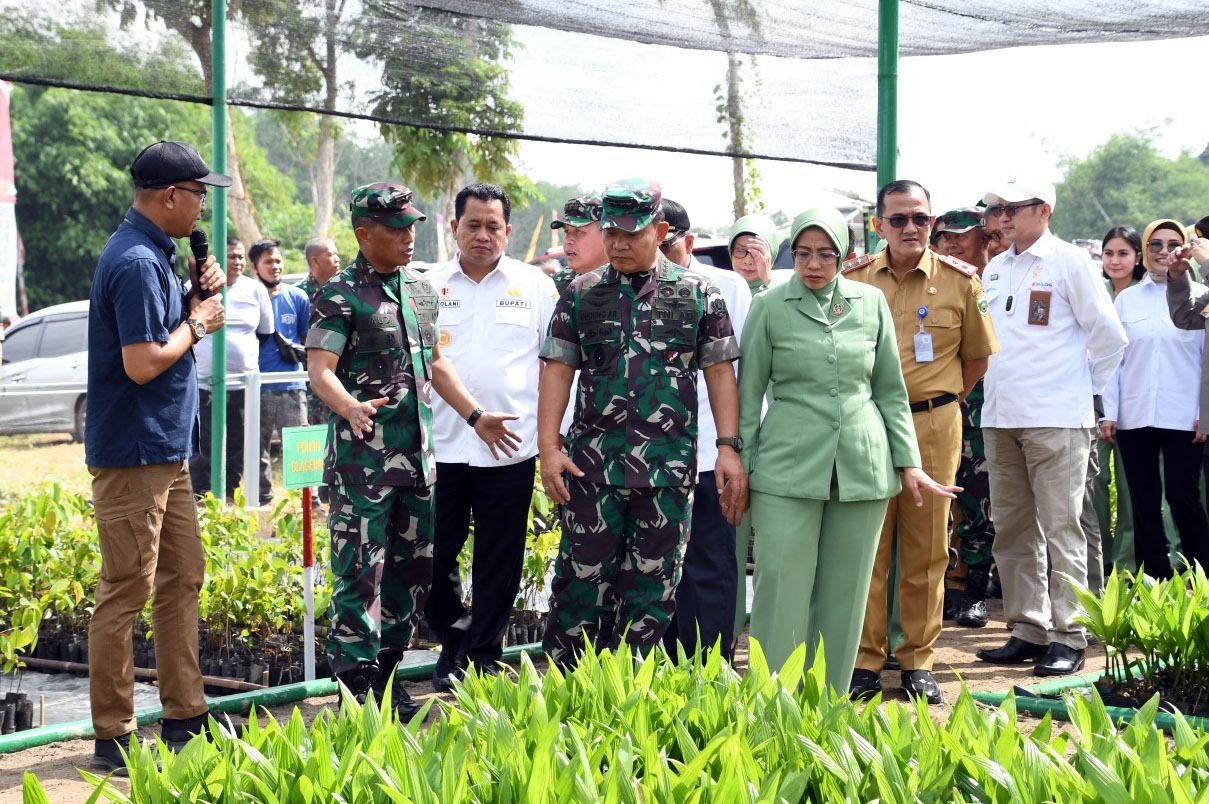 Danrem 044/Gapo Dampingi KASAD Jenderal TNI Dr Dudung Abdurachman Launching Desa Agrowisata Tekno-44