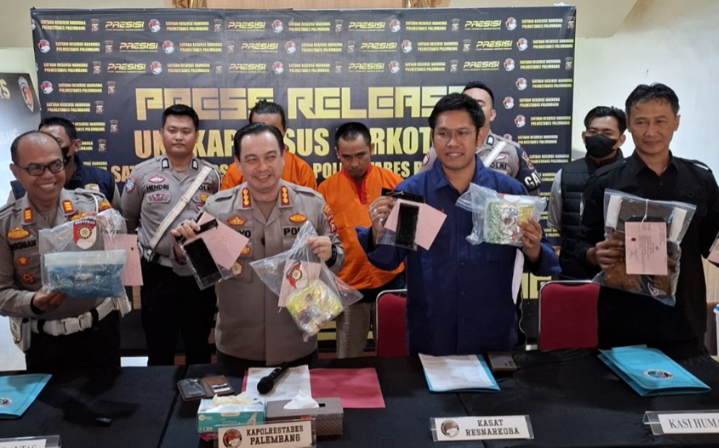 Tak Bisa Tunjukkan Identitas Saat Distop Anggota Lantas, 2 Kg Sabu dan Ribuan Butir Pil Ekstasi Diamankan