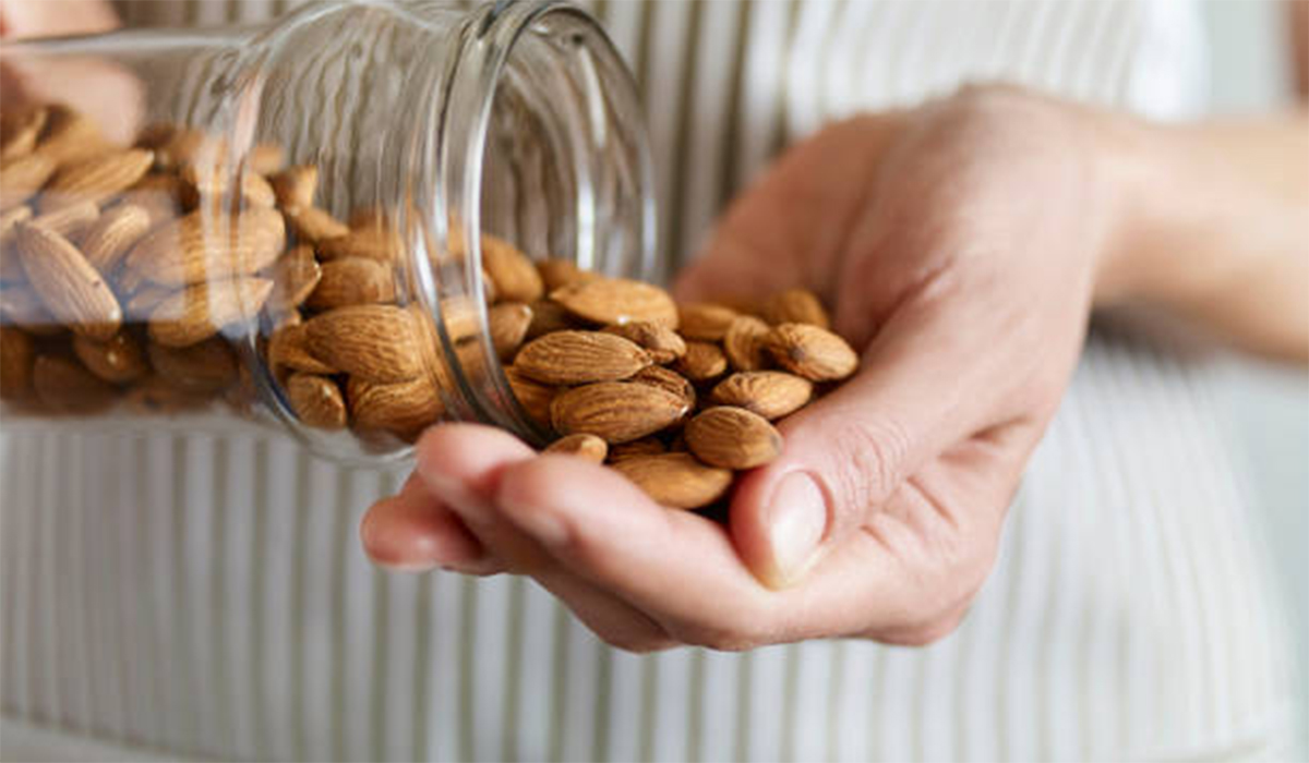  Tinggi Antioksidan, Ini 5 Manfaat Kacang Almond Untuk Kesehatan Tubuh